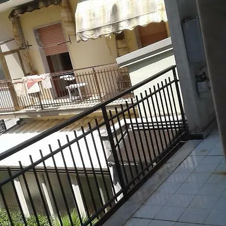 Borgo Santa Maria 公寓 *